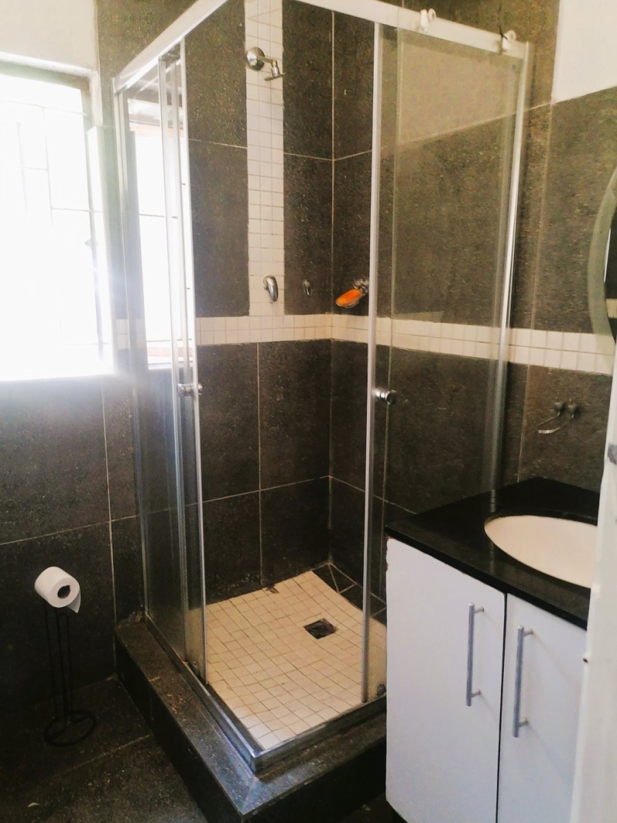 3 Bedroom Property for Sale in Oakdale Western Cape